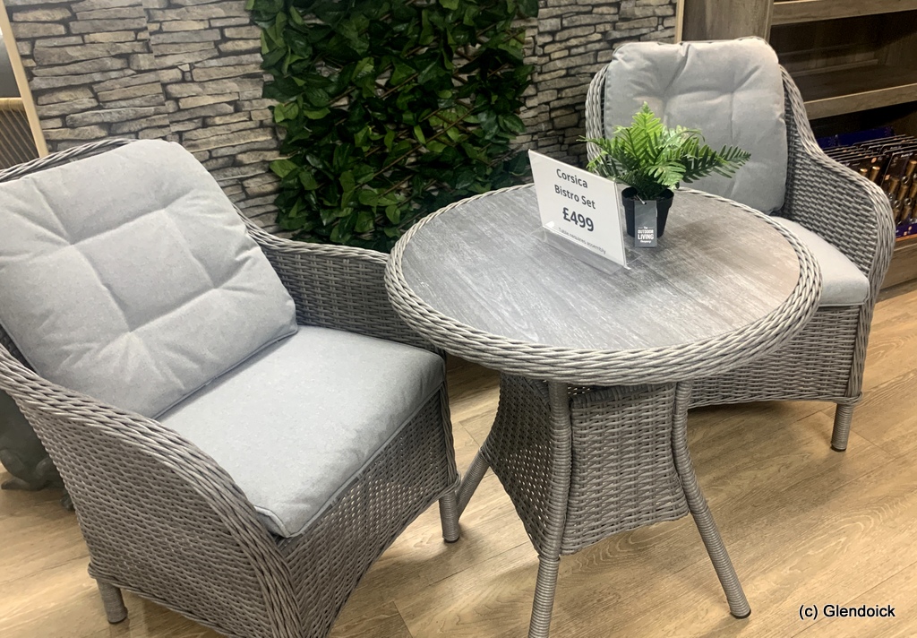 Corner bistro set clearance